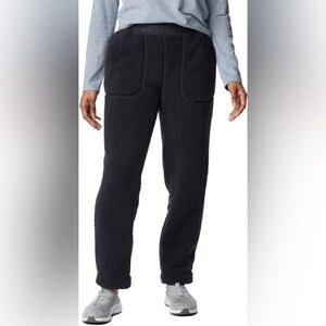Woman’s Columbia Fleece Pants